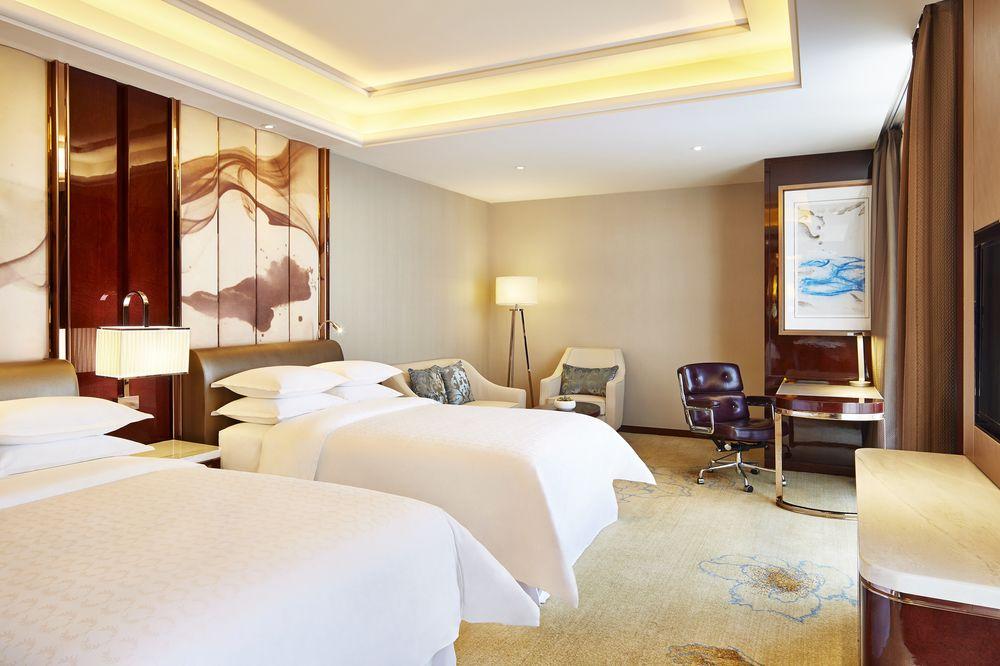 Sheraton Grand Zhengzhou Hotel Exterior foto
