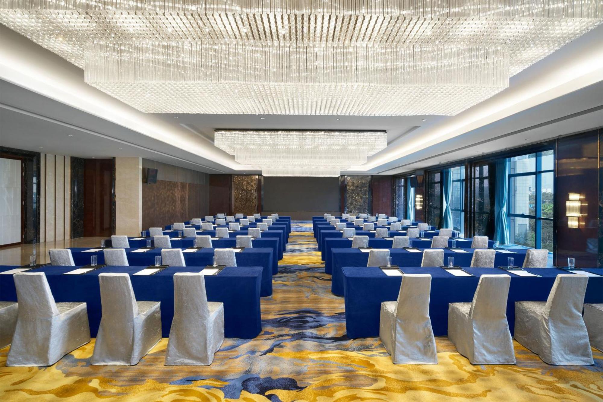 Sheraton Grand Zhengzhou Hotel Exterior foto