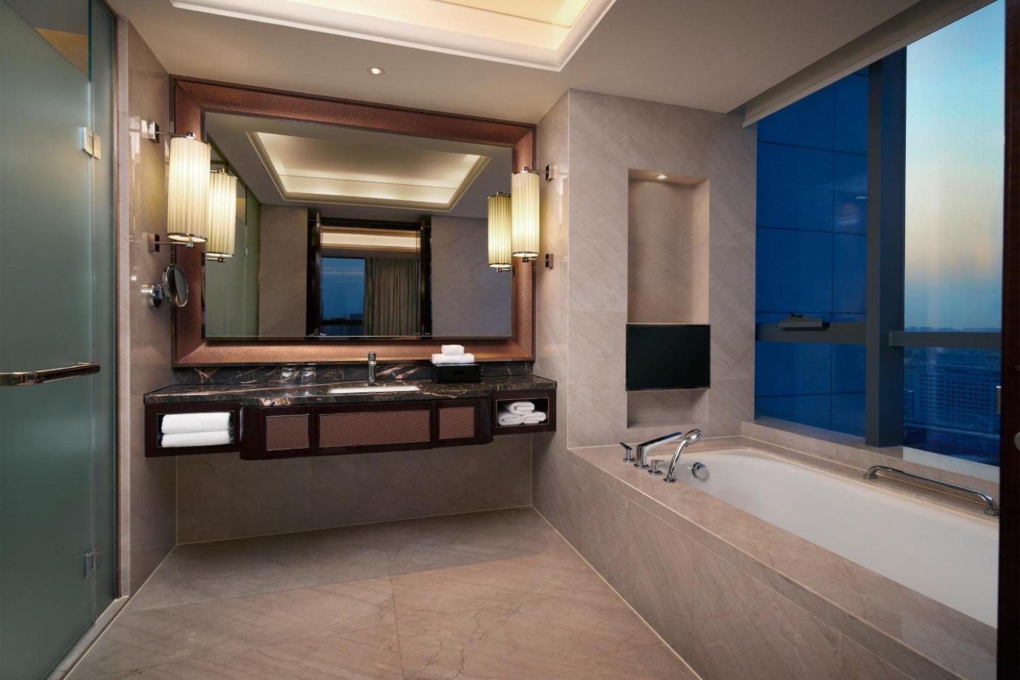 Sheraton Grand Zhengzhou Hotel Exterior foto