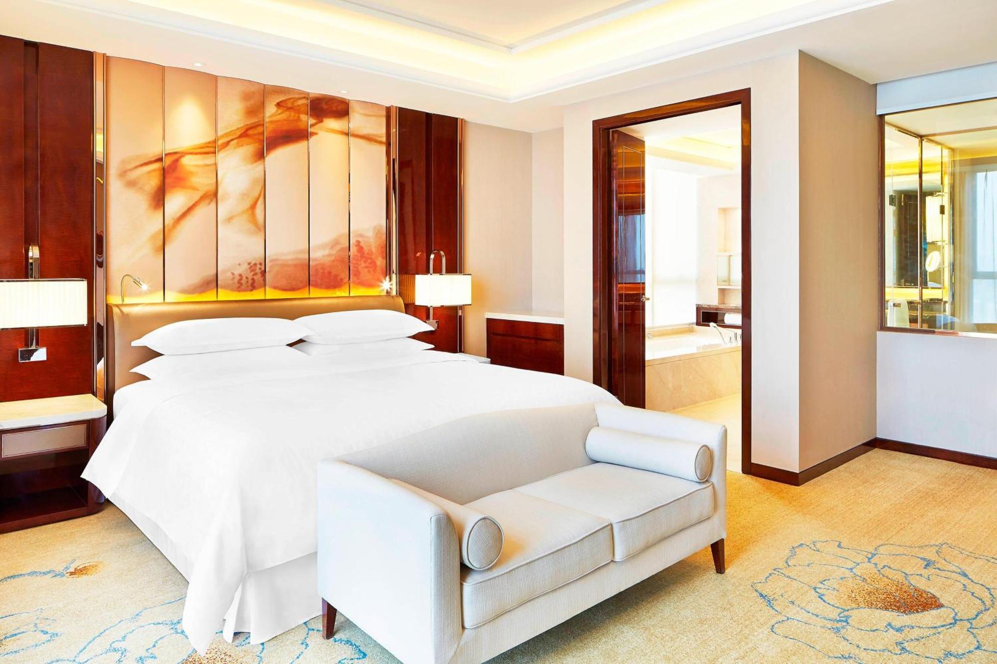 Sheraton Grand Zhengzhou Hotel Exterior foto